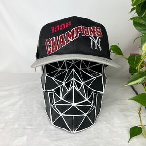 Vintage 1996 New York Yankee World Series Snap Back Hat